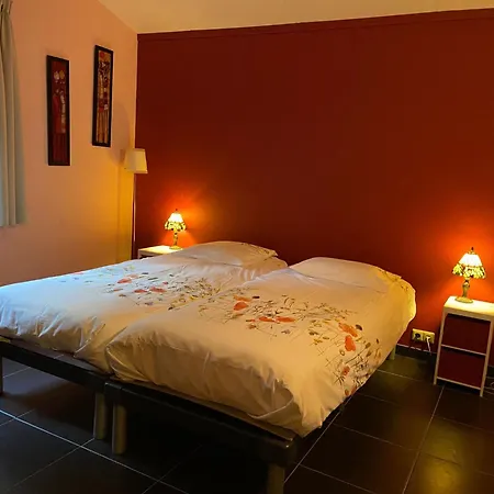 Ruime En Comfortabele Aan Bosrand Hébergement de vacances