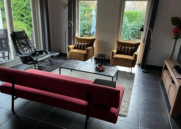 Ruime En Comfortabele Aan Bosrand Hébergement de vacances *